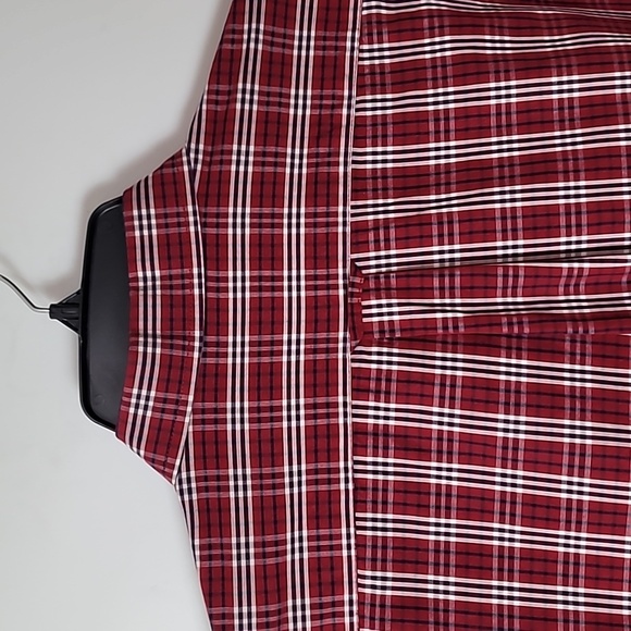 IZOD ~ Red White & Blue Plaid Long Sleeve Button down Shirt - Picture 7 of 12
